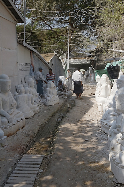 Mandalay-Bouddha Mahamuni-006